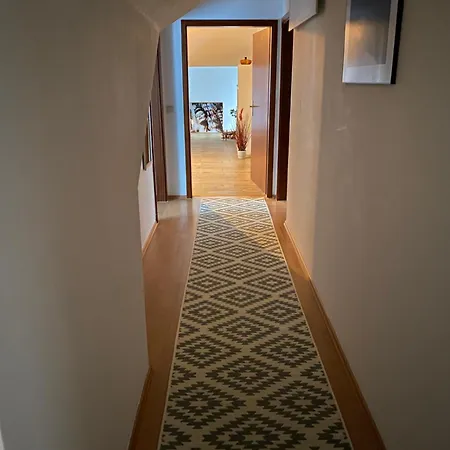 Apartamento Stilvolle In Historischer Stadtvilla Neubrandenburg