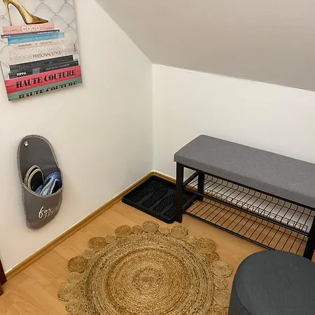 Stilvolle In Historischer Stadtvilla * Neubrandenburg