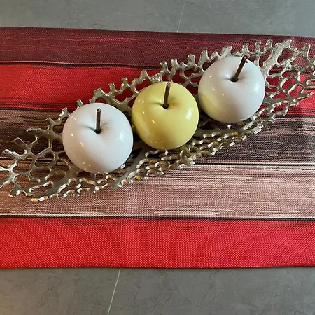 Apartamento Stilvolle In Historischer Stadtvilla Neubrandenburg