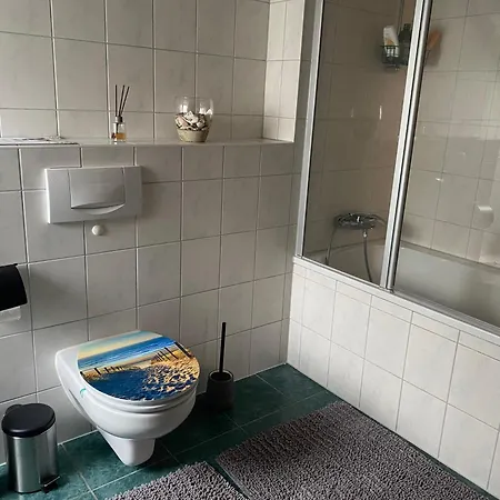 Stilvolle In Historischer Stadtvilla * Neubrandenburg